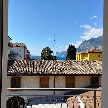 Appartamenti Baia Azzurra 3. Torbole Sul Garda Exterior foto