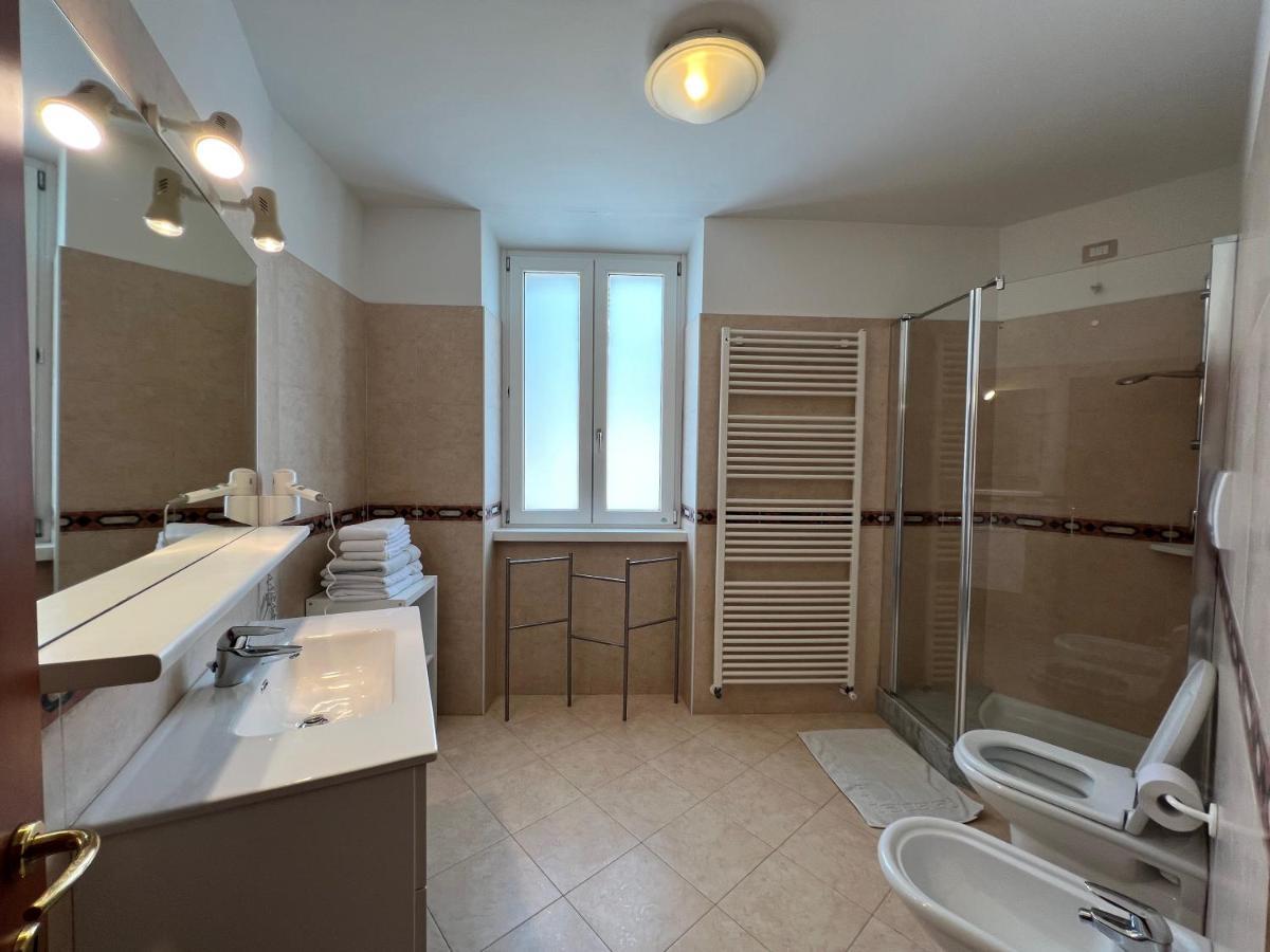 Appartamenti Baia Azzurra 3. Torbole Sul Garda Exterior foto